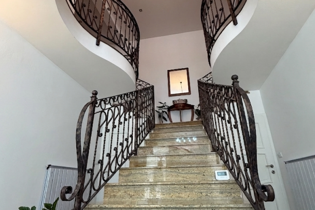 PREDAJ - RODINN&Yacute; DOM - SENEC